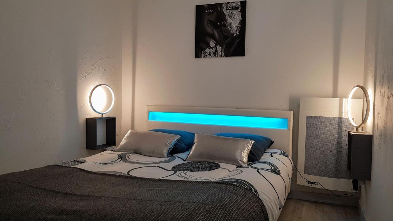 Les Nuits D'Anis - Appartements Hypercentre Le Puy-en-Velay ภายนอก รูปภาพ